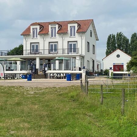 Het Veerhuis Oeffelt Luaran gambar