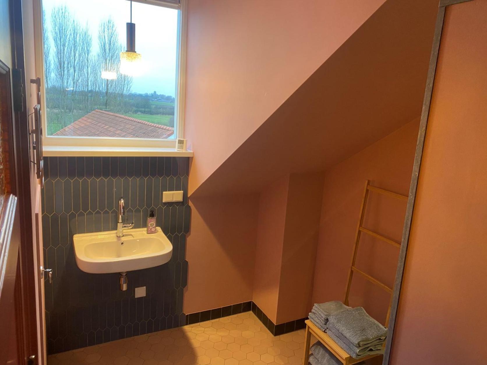 Het Veerhuis Oeffelt Luaran gambar